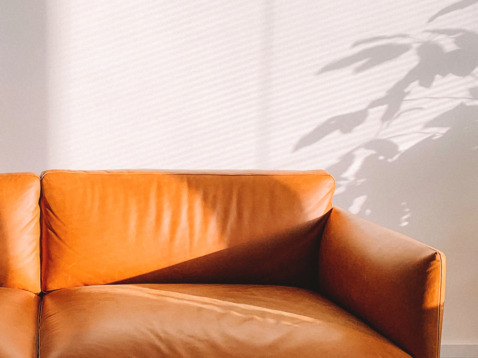 Detail of the Oslo leather sofa
