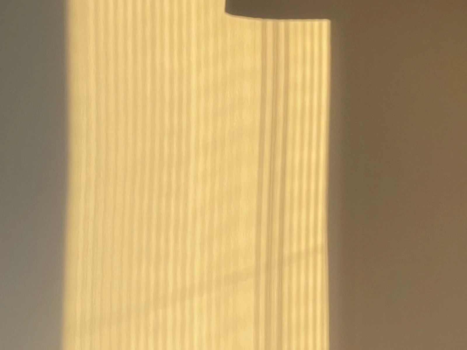 Detail of the Pli floor lamp
